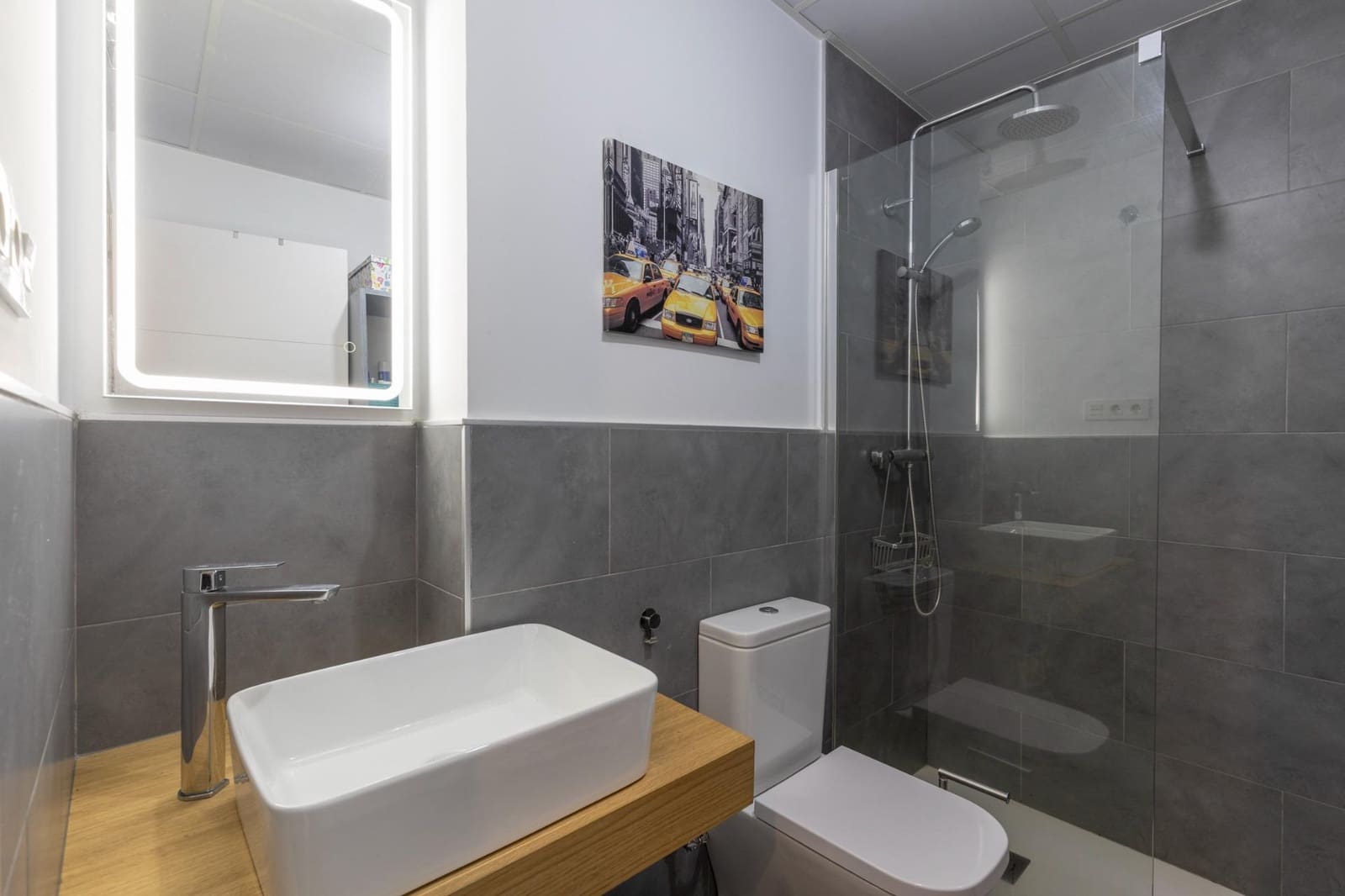 2 bedroom Apartment for sale in Churriana de la Vega with pool garage - € 200,000 (Ref: 9436192)