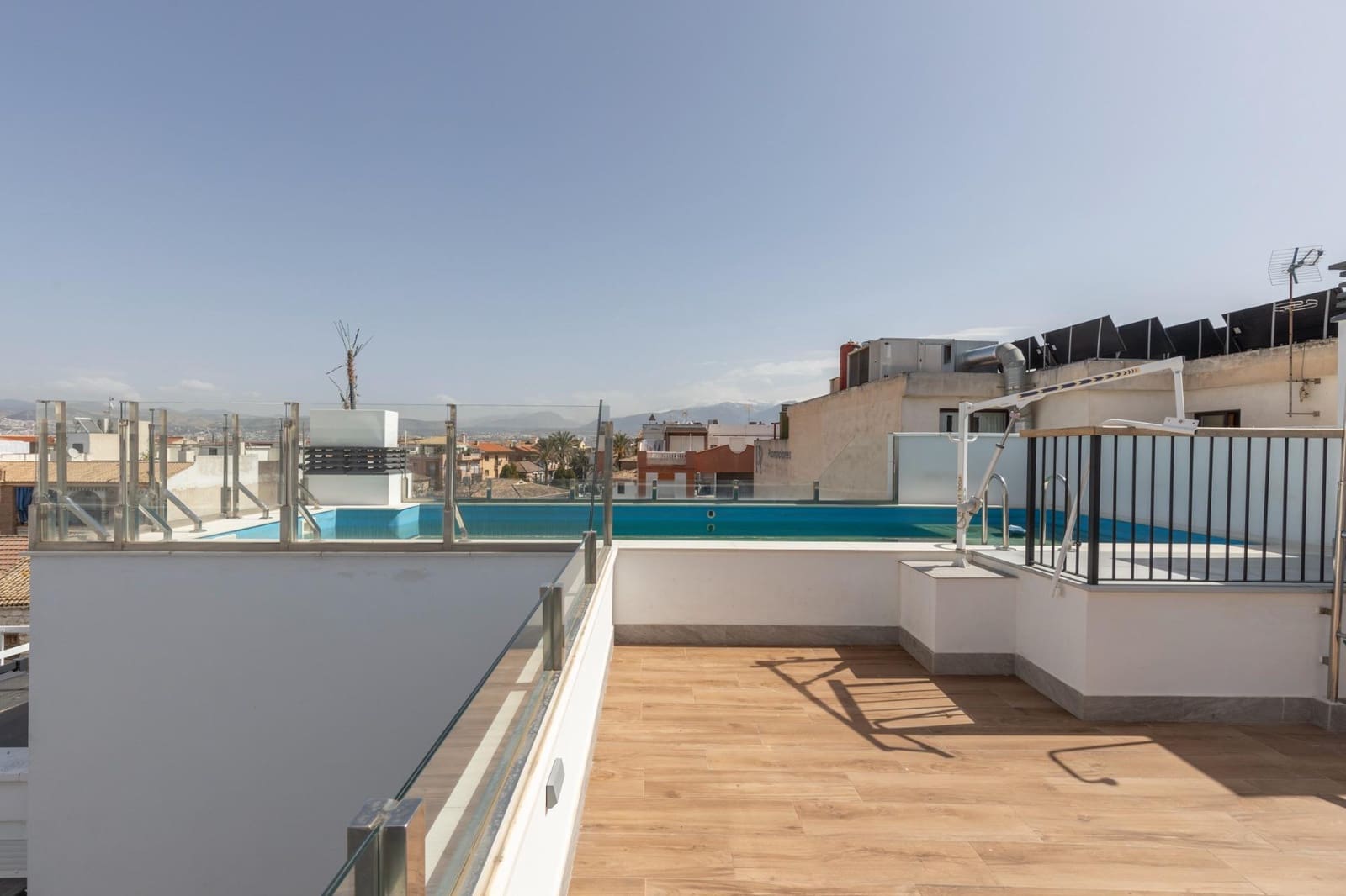 2 bedroom Apartment for sale in Churriana de la Vega with pool garage - € 200,000 (Ref: 9436192)