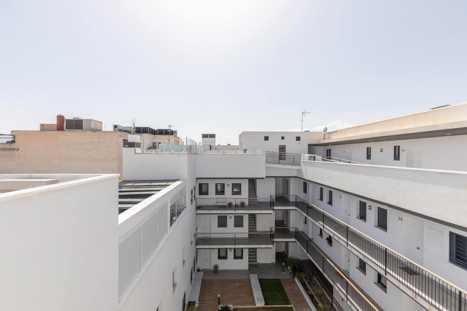 2 bedroom Apartment for sale in Churriana de la Vega with pool garage - € 200,000 (Ref: 9436192)