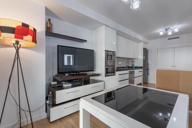 Apartamento de 2 habitaciones en Churriana de la Vega en venta con piscina garaje - 200.000 € (Ref: 9436192)