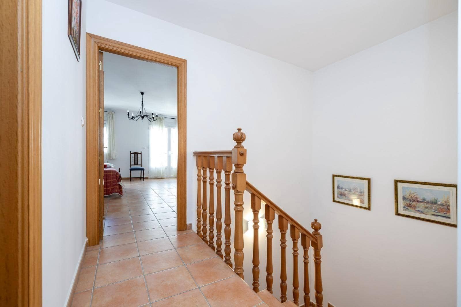 4 bedroom Townhouse for sale in Benalua de las Villas with garage - € 107,000 (Ref: 9436193)