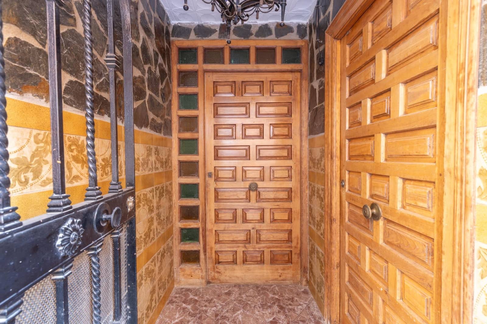 4 bedroom Townhouse for sale in Armilla - € 250,000 (Ref: 9436194)