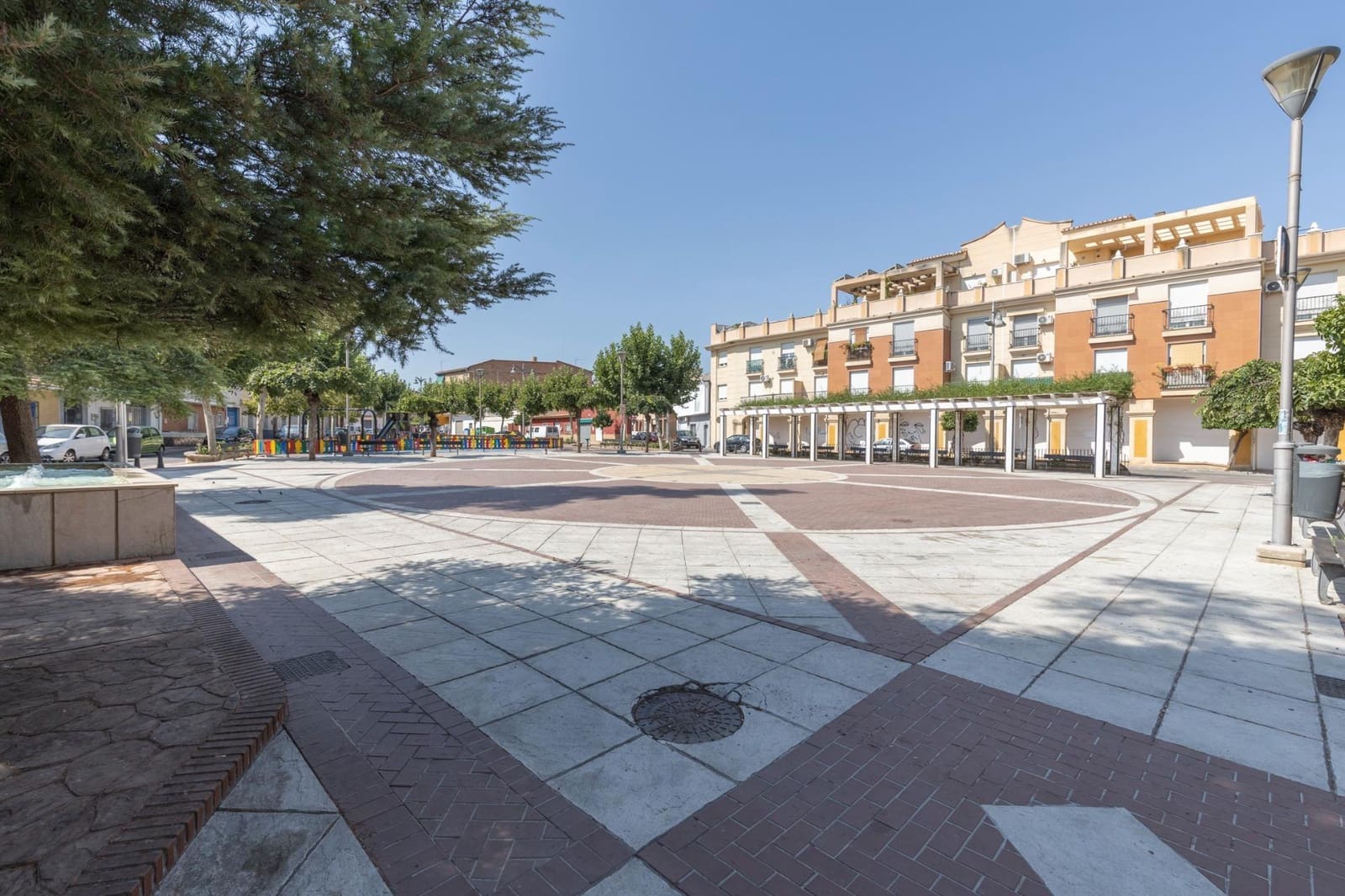 4 bedroom Townhouse for sale in Armilla - € 250,000 (Ref: 9436194)