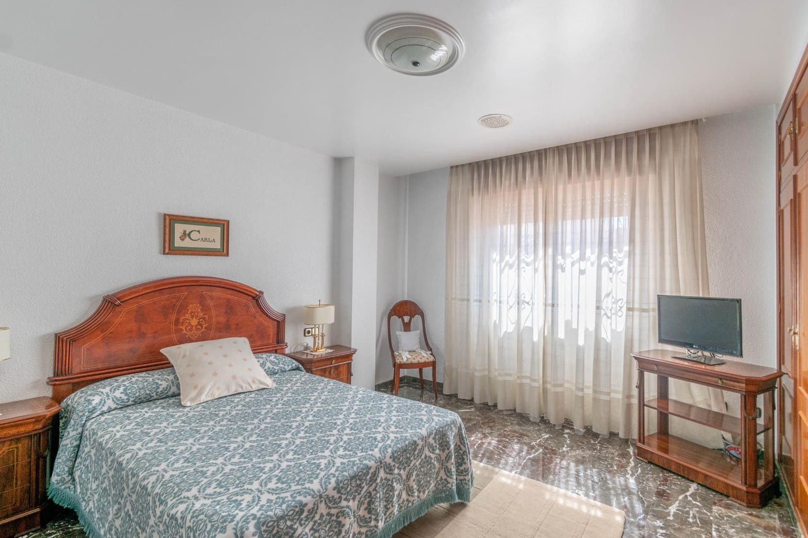 5 chambre Villa/Maison Semi-Mitoyenne à vendre à Jun avec garage - 270 000 € (Ref: 9436196)