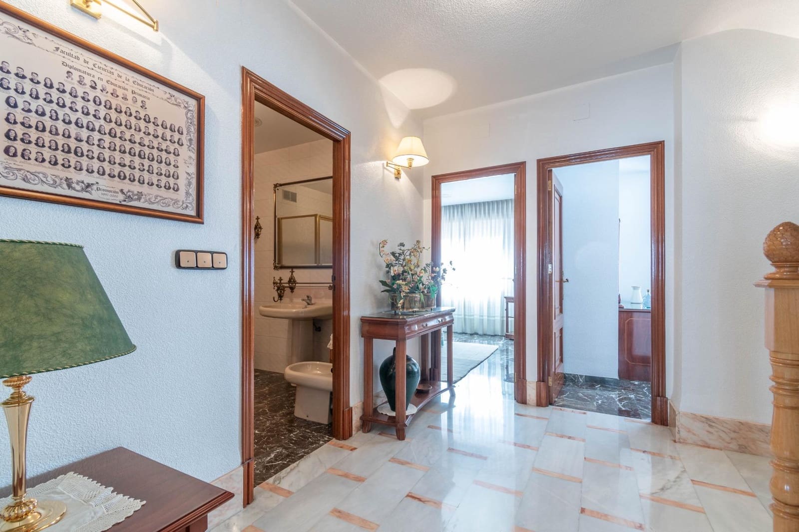 5 chambre Villa/Maison Semi-Mitoyenne à vendre à Jun avec garage - 270 000 € (Ref: 9436196)