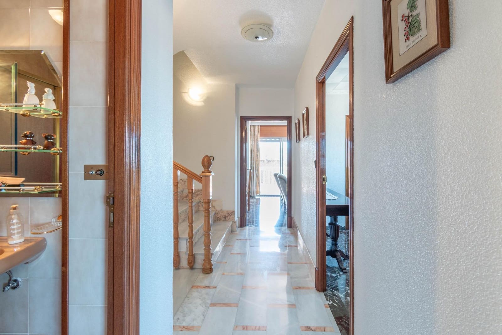 5 chambre Villa/Maison Semi-Mitoyenne à vendre à Jun avec garage - 270 000 € (Ref: 9436196)