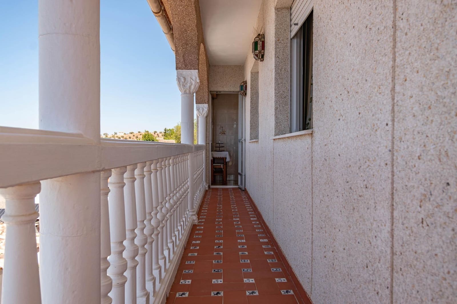 5 chambre Villa/Maison Semi-Mitoyenne à vendre à Jun avec garage - 270 000 € (Ref: 9436196)