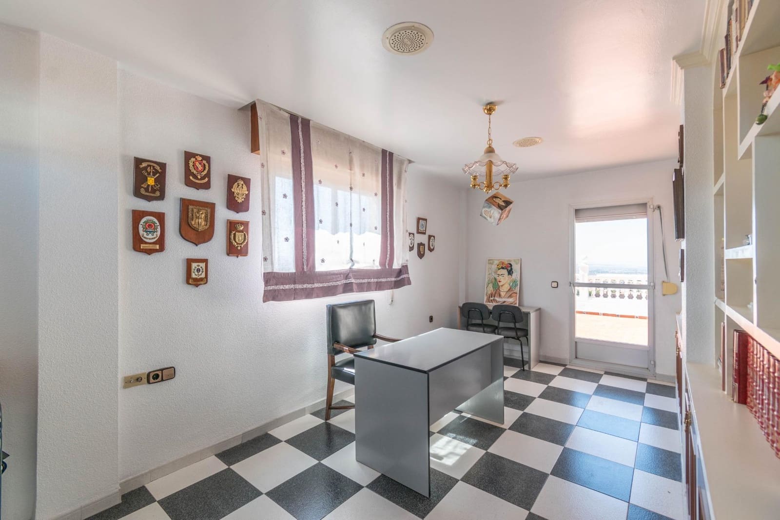 5 chambre Villa/Maison Semi-Mitoyenne à vendre à Jun avec garage - 270 000 € (Ref: 9436196)