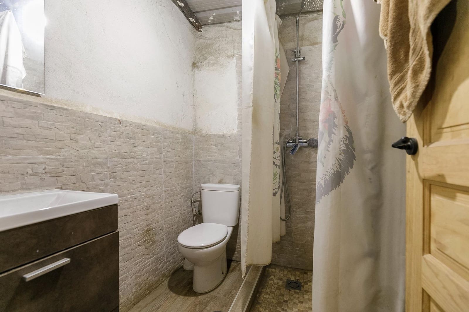 Grunde uden byggetilladelser til salg i Guejar Sierra - € 199.900 (Ref: 9437761)