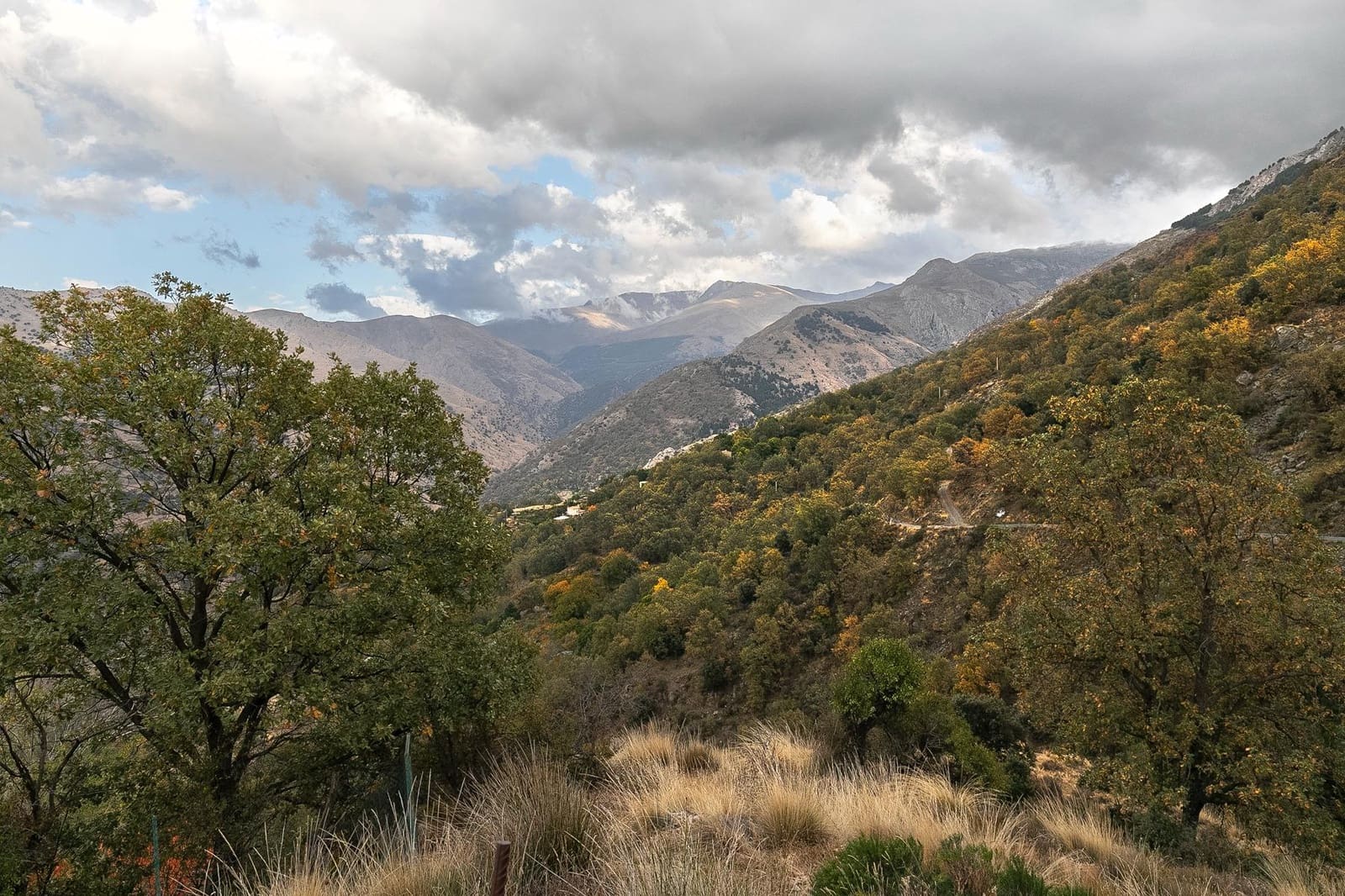 Grunde uden byggetilladelser til salg i Guejar Sierra - € 199.900 (Ref: 9437761)