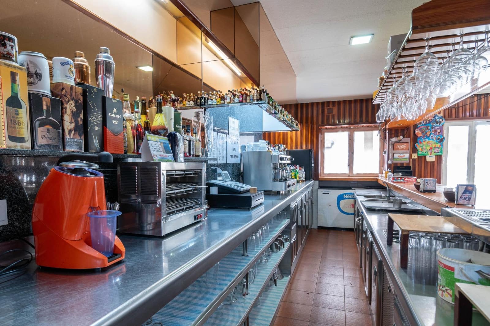 Komercyjne na sprzedaż w Almunecar - 469 000 € (Ref: 9437762)