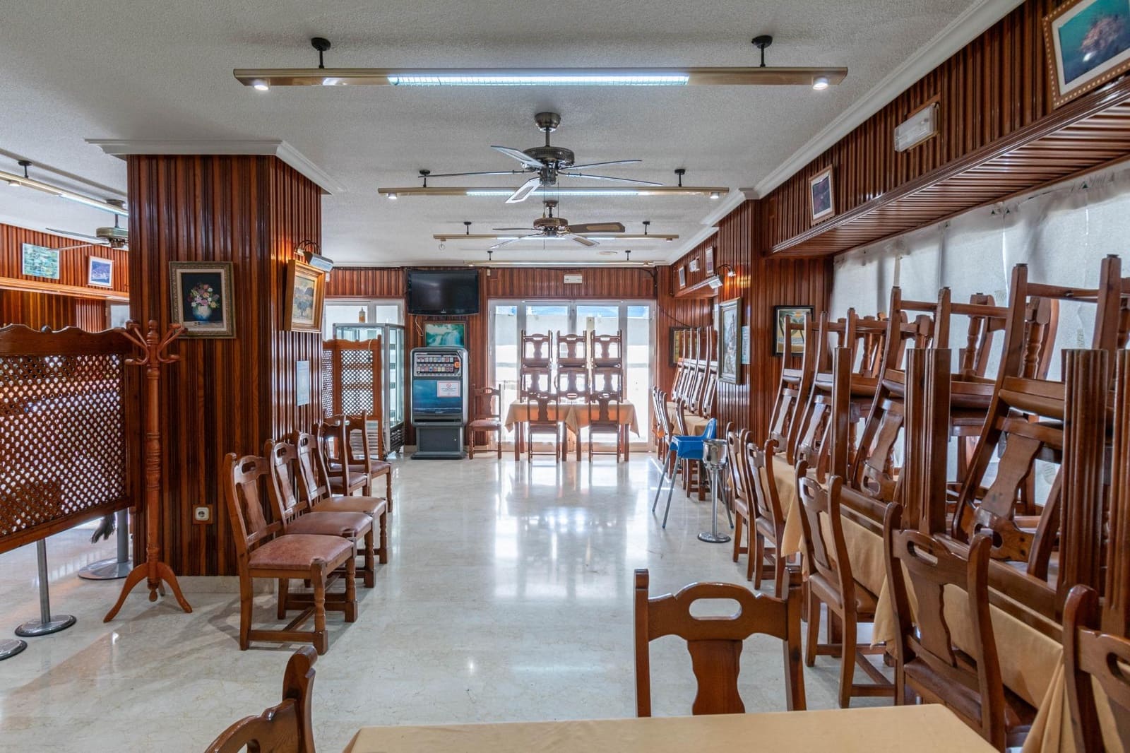 Komercyjne na sprzedaż w Almunecar - 469 000 € (Ref: 9437762)