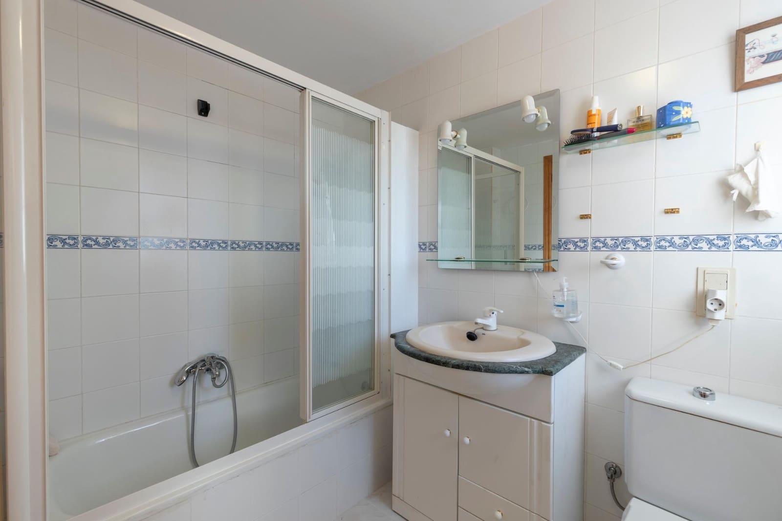 4 soveværelse Villa til salg i Albolote med swimmingpool garage - € 325.000 (Ref: 9437767)