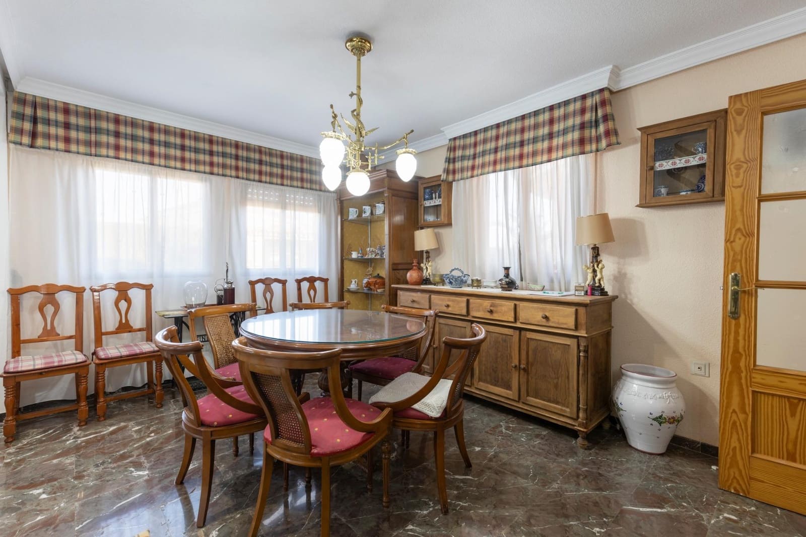 4 soveværelse Villa til salg i Albolote med swimmingpool garage - € 325.000 (Ref: 9437767)