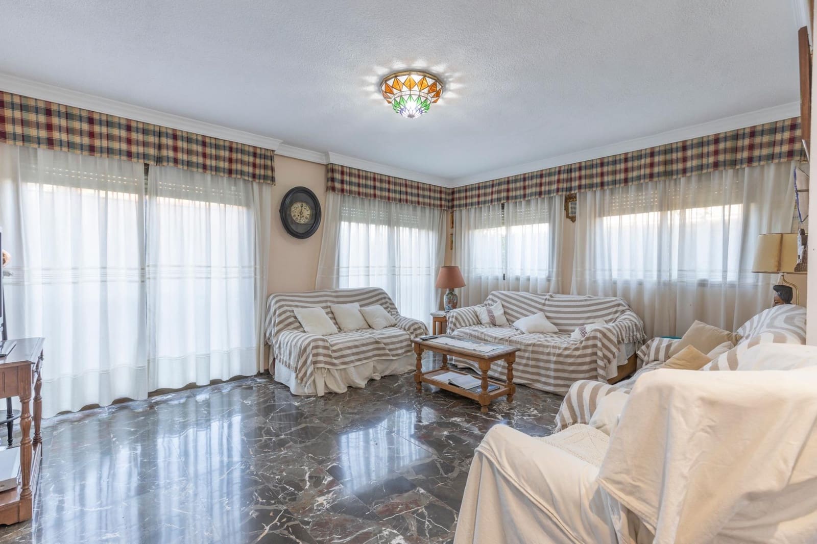 4 soveværelse Villa til salg i Albolote med swimmingpool garage - € 325.000 (Ref: 9437767)