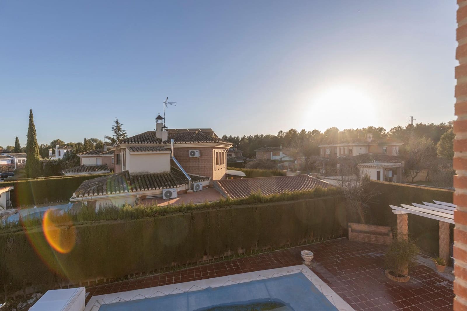 4 soveværelse Villa til salg i Albolote med swimmingpool garage - € 325.000 (Ref: 9437767)