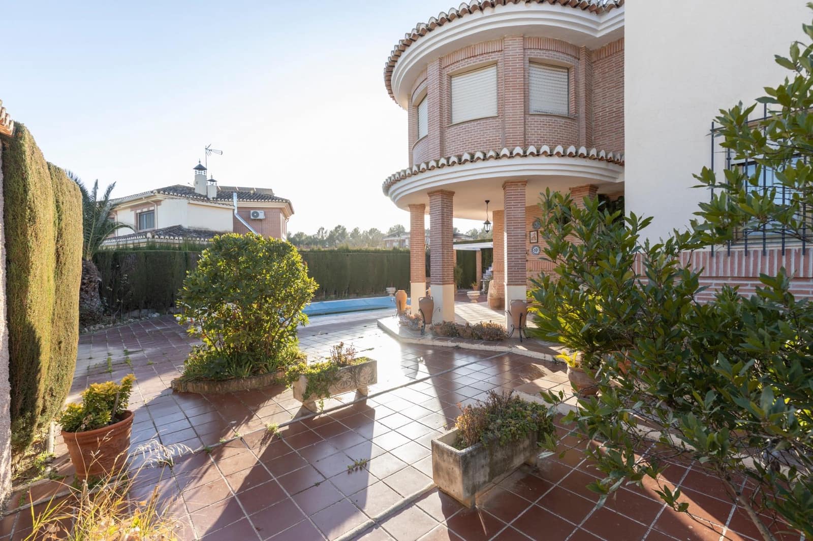 4 soveværelse Villa til salg i Albolote med swimmingpool garage - € 325.000 (Ref: 9437767)