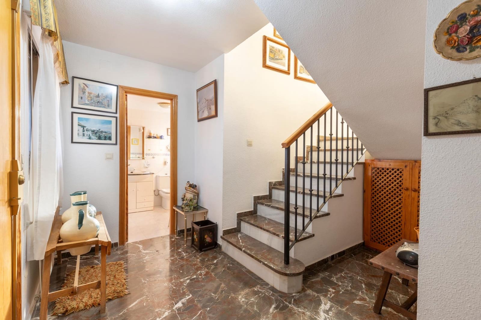 4 soveværelse Villa til salg i Albolote med swimmingpool garage - € 325.000 (Ref: 9437767)