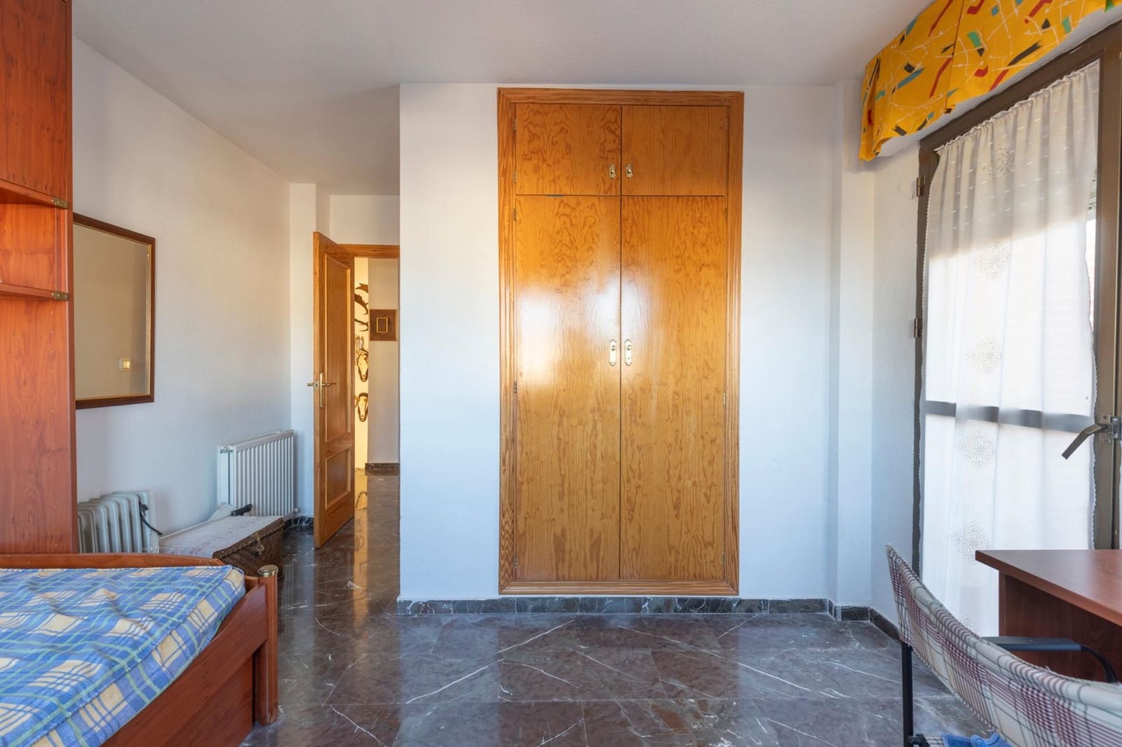 4 soveværelse Villa til salg i Albolote med swimmingpool garage - € 325.000 (Ref: 9437767)