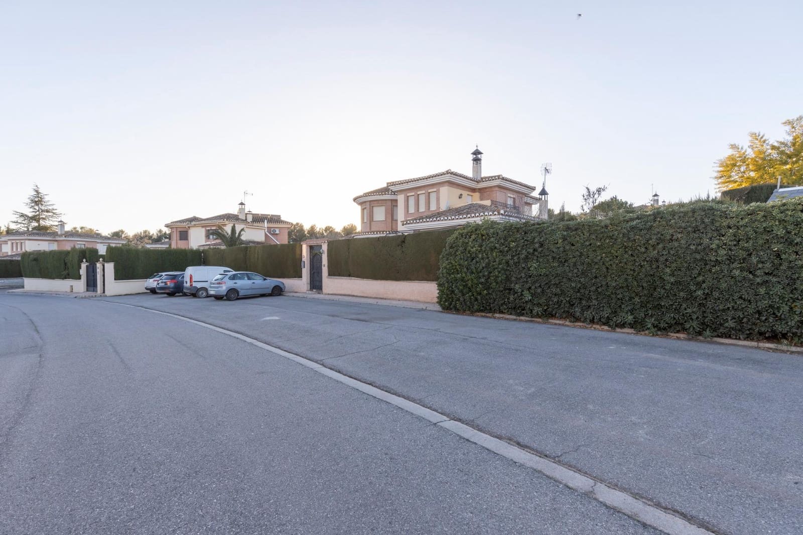 4 soveværelse Villa til salg i Albolote med swimmingpool garage - € 325.000 (Ref: 9437767)