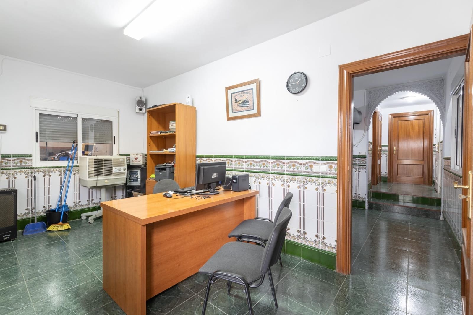 Företag till salu i Loja - 625 000 € (Ref: 9437769)