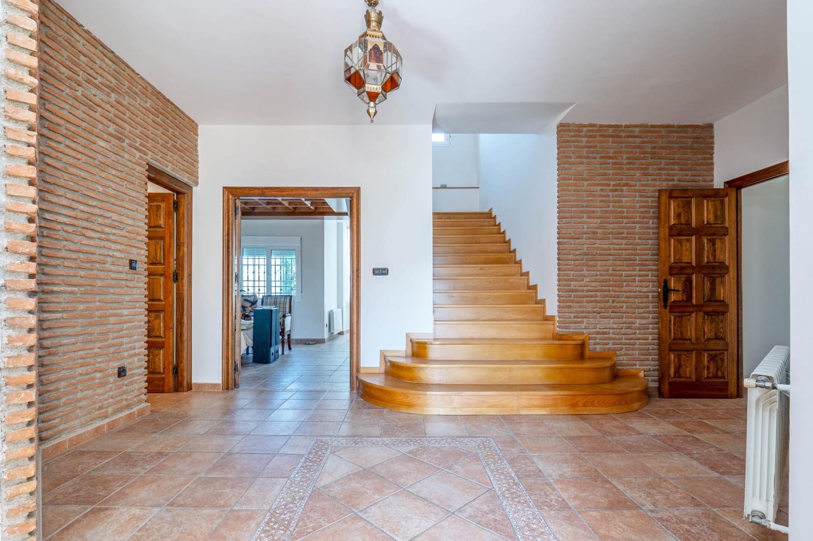 5 soveværelse Villa til salg i Santa Fe med swimmingpool garage - € 490.000 (Ref: 9437774)