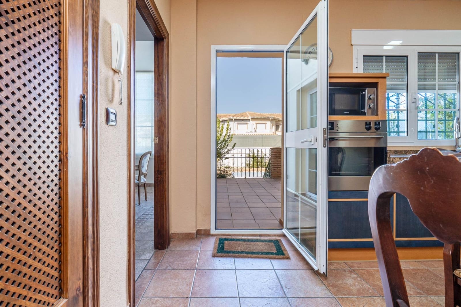 5 soveværelse Villa til salg i Santa Fe med swimmingpool garage - € 490.000 (Ref: 9437774)