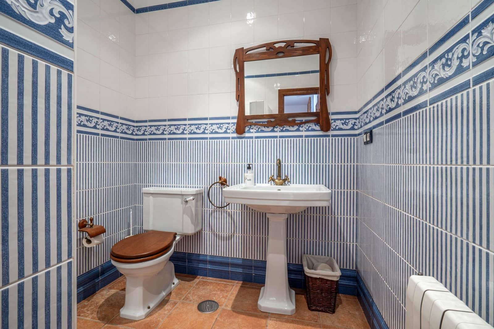 5 soveværelse Villa til salg i Santa Fe med swimmingpool garage - € 490.000 (Ref: 9437774)