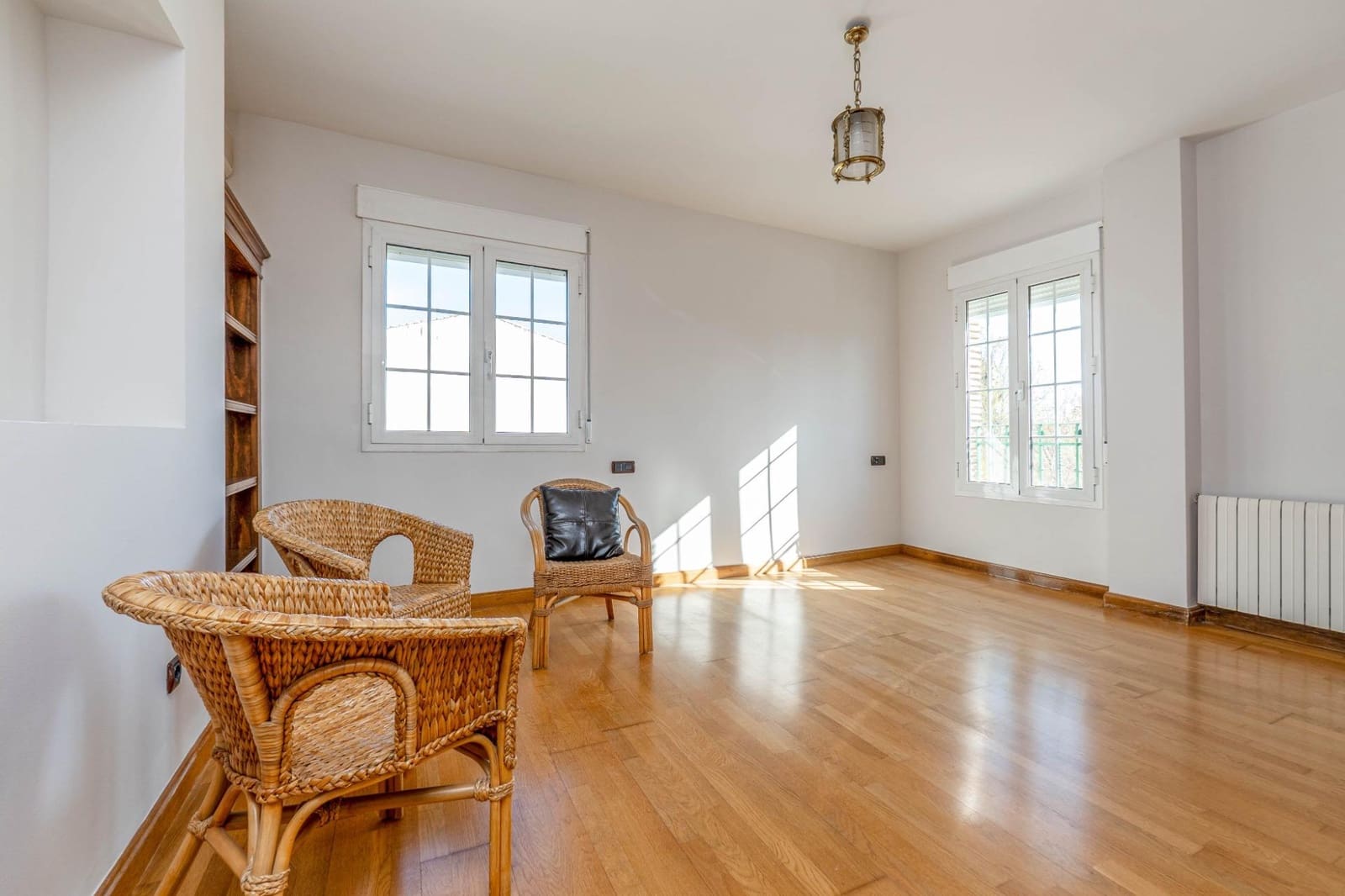 5 soveværelse Villa til salg i Santa Fe med swimmingpool garage - € 490.000 (Ref: 9437774)