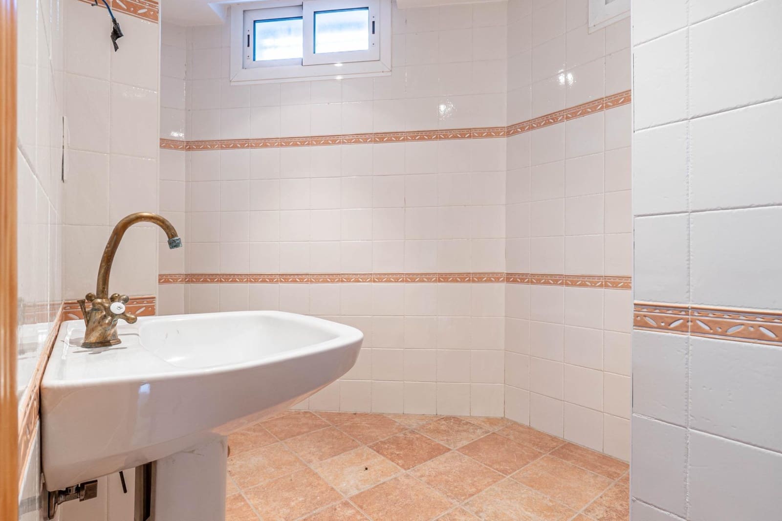 5 soveværelse Villa til salg i Santa Fe med swimmingpool garage - € 490.000 (Ref: 9437774)