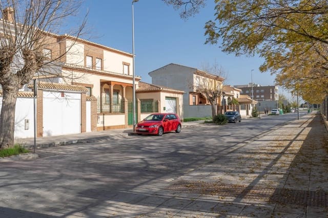 5 soveværelse Villa til salg i Santa Fe med swimmingpool garage - € 490.000 (Ref: 9437774)