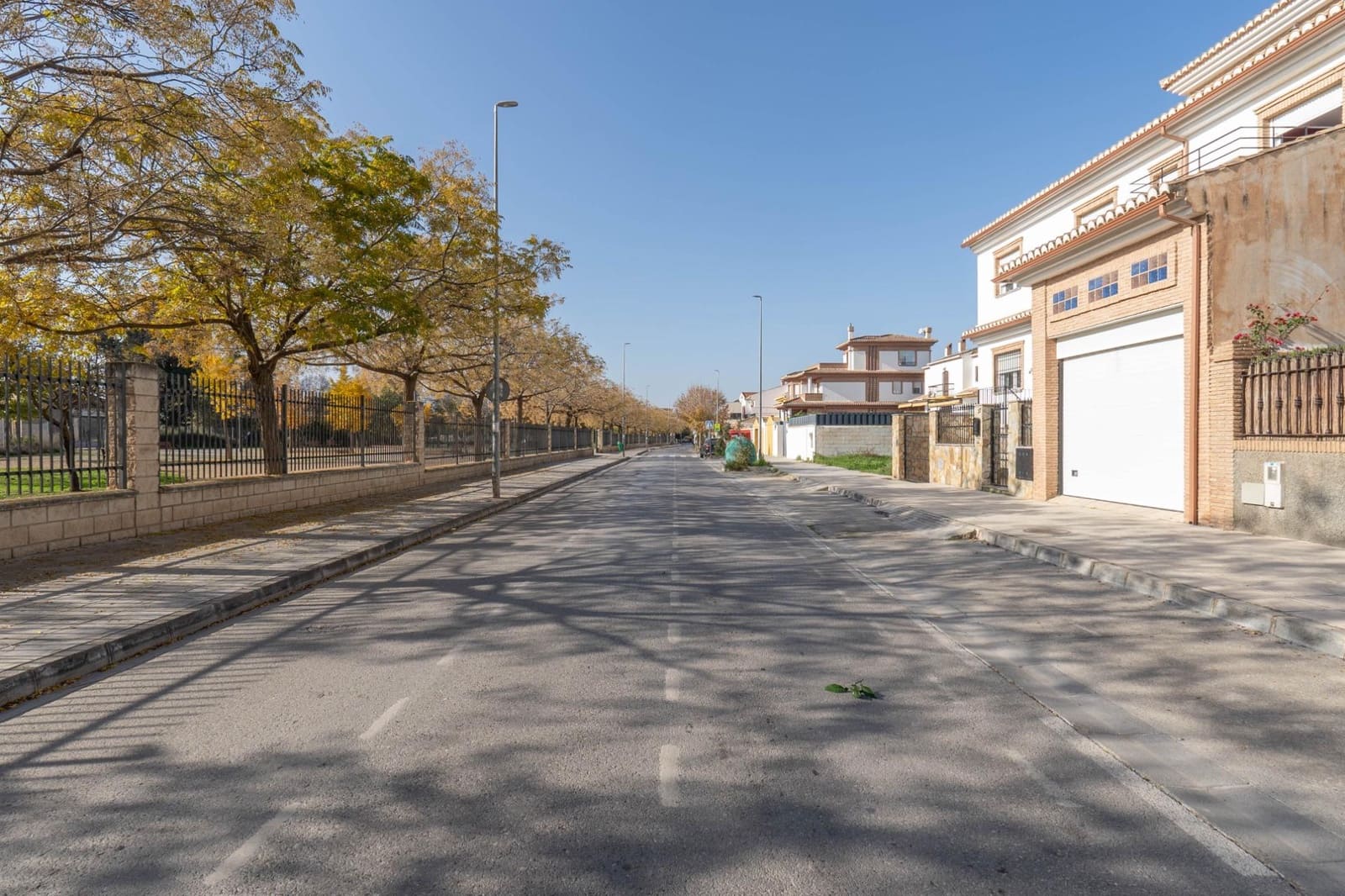 5 soveværelse Villa til salg i Santa Fe med swimmingpool garage - € 490.000 (Ref: 9437774)