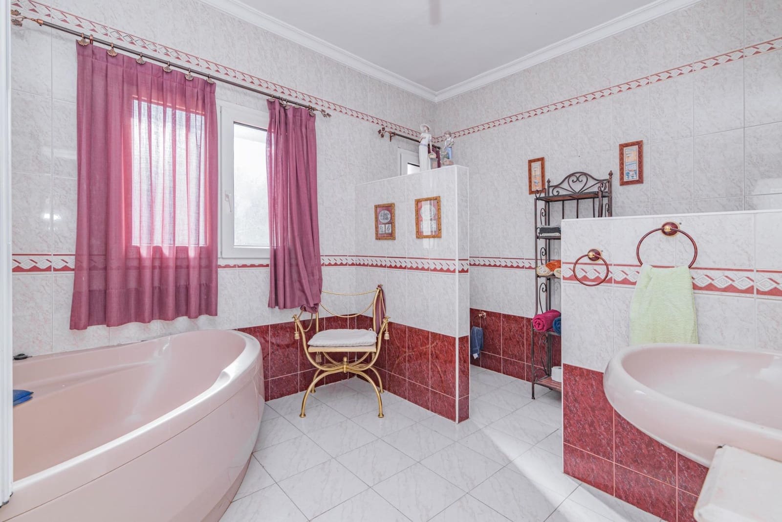 5 soveværelse Villa til salg i Monachil med swimmingpool garage - € 399.000 (Ref: 9437775)