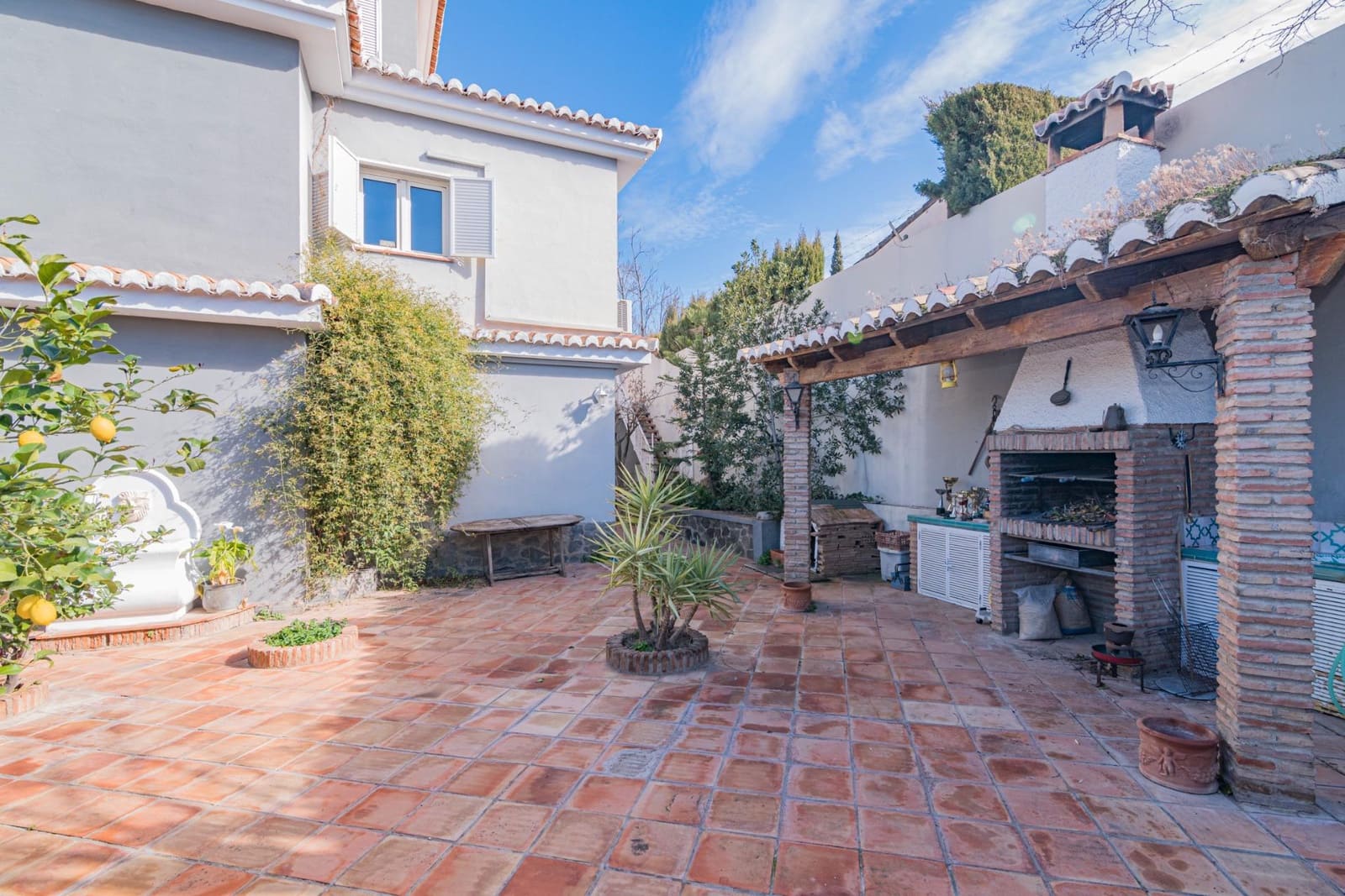 5 soveværelse Villa til salg i Monachil med swimmingpool garage - € 399.000 (Ref: 9437775)