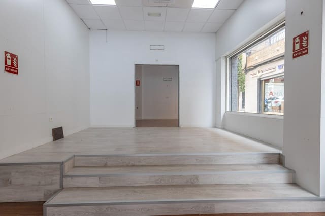 Komercyjne na sprzedaż w Maracena - 105 000 € (Ref: 9437777)