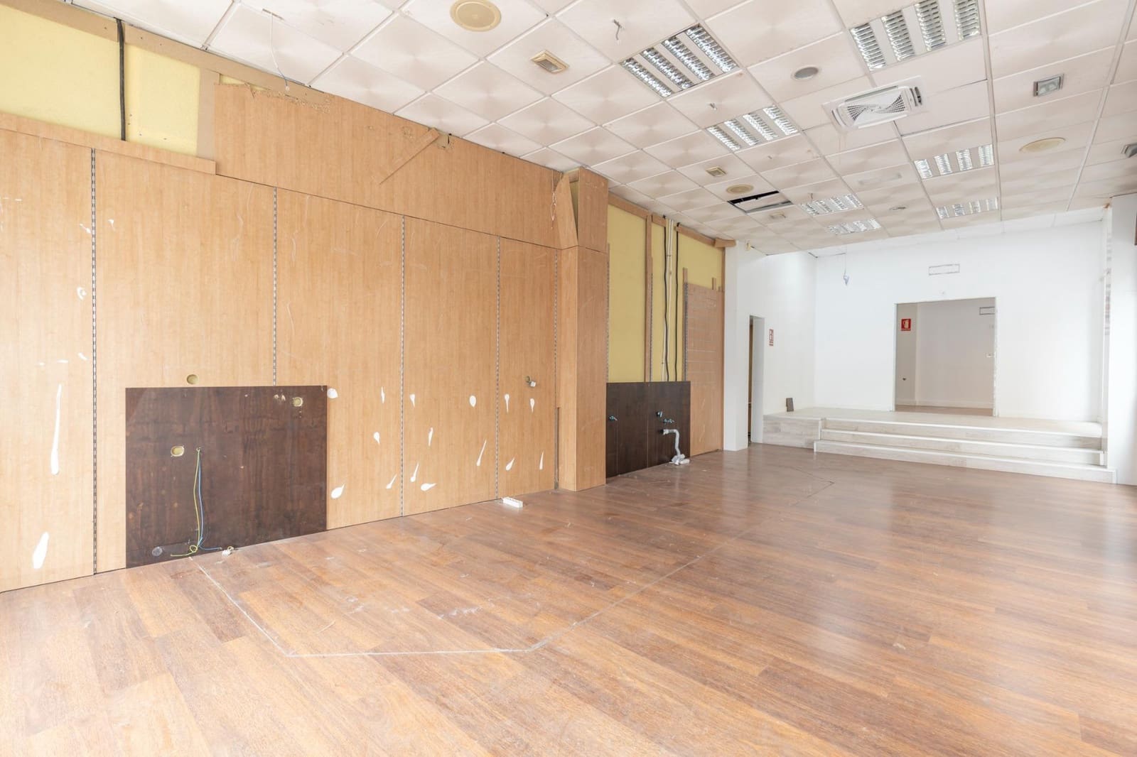 Commercial for sale in Maracena - € 105,000 (Ref: 9437777)