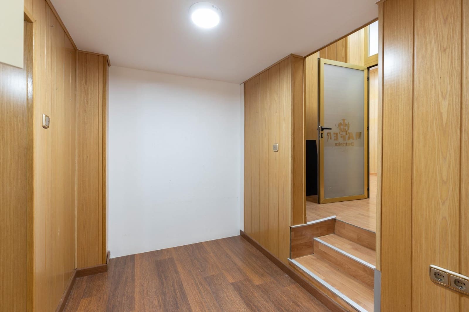 Commercial for sale in Maracena - € 105,000 (Ref: 9437777)