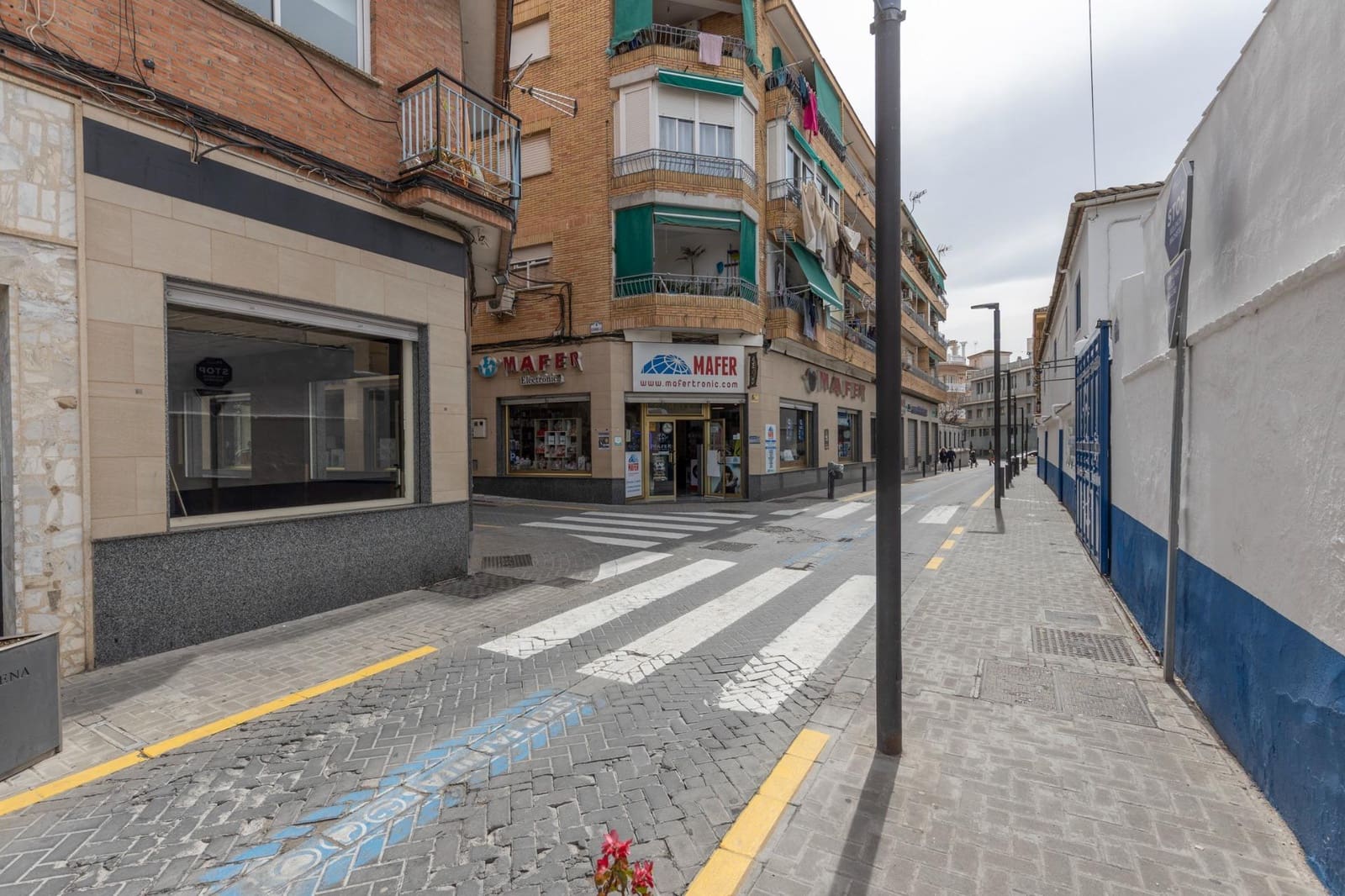 Commercial for sale in Maracena - € 105,000 (Ref: 9437777)