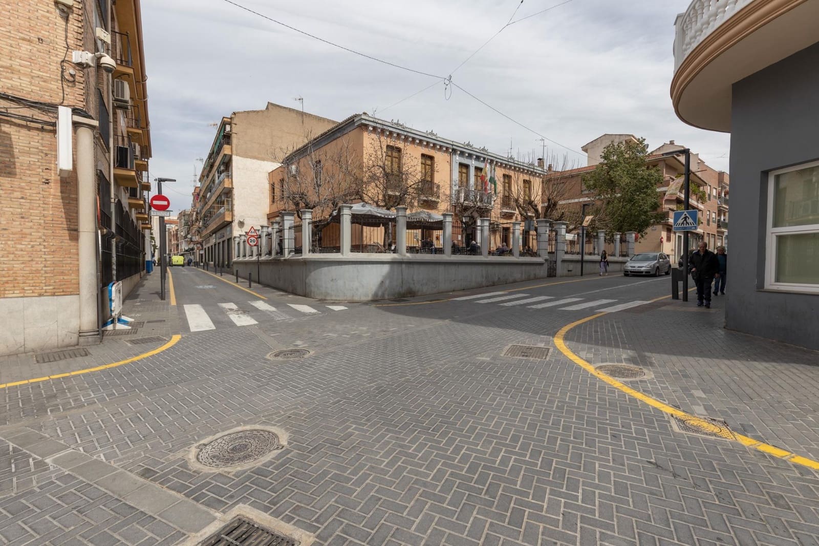 Commercial for sale in Maracena - € 105,000 (Ref: 9437777)