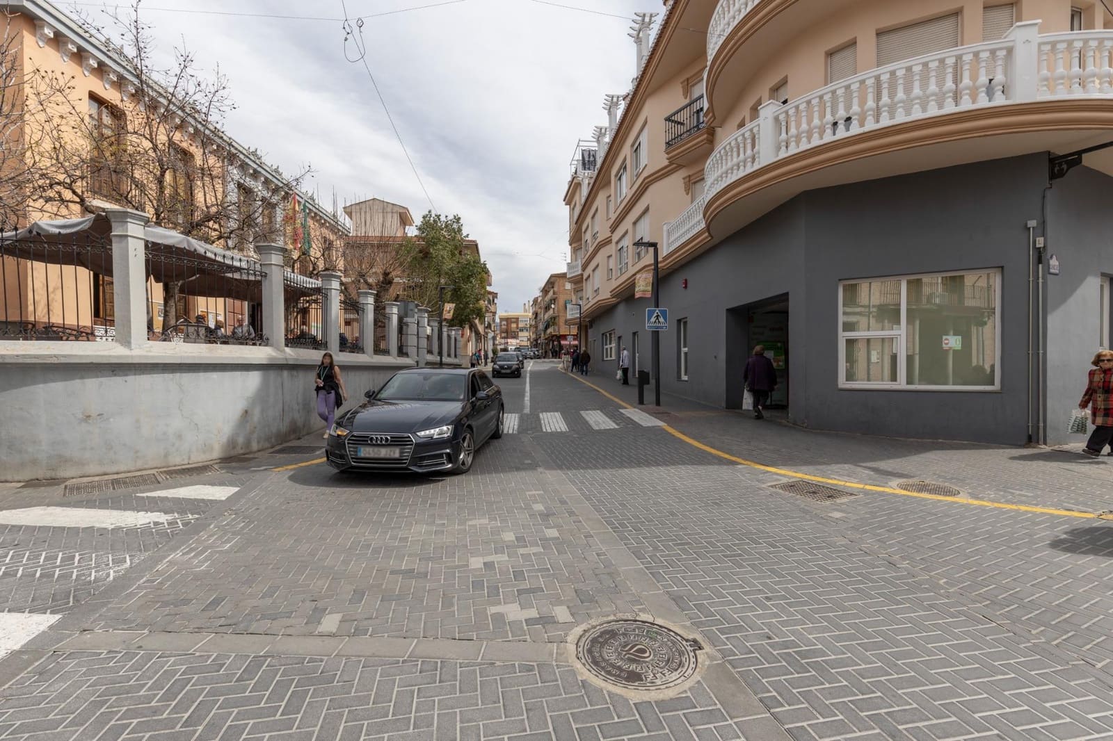 Commercial for sale in Maracena - € 105,000 (Ref: 9437777)