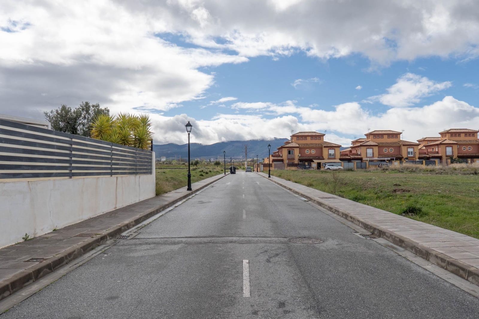 Tontti myytävänä paikassa Ogijares - 94 000 € (Ref: 9437780)