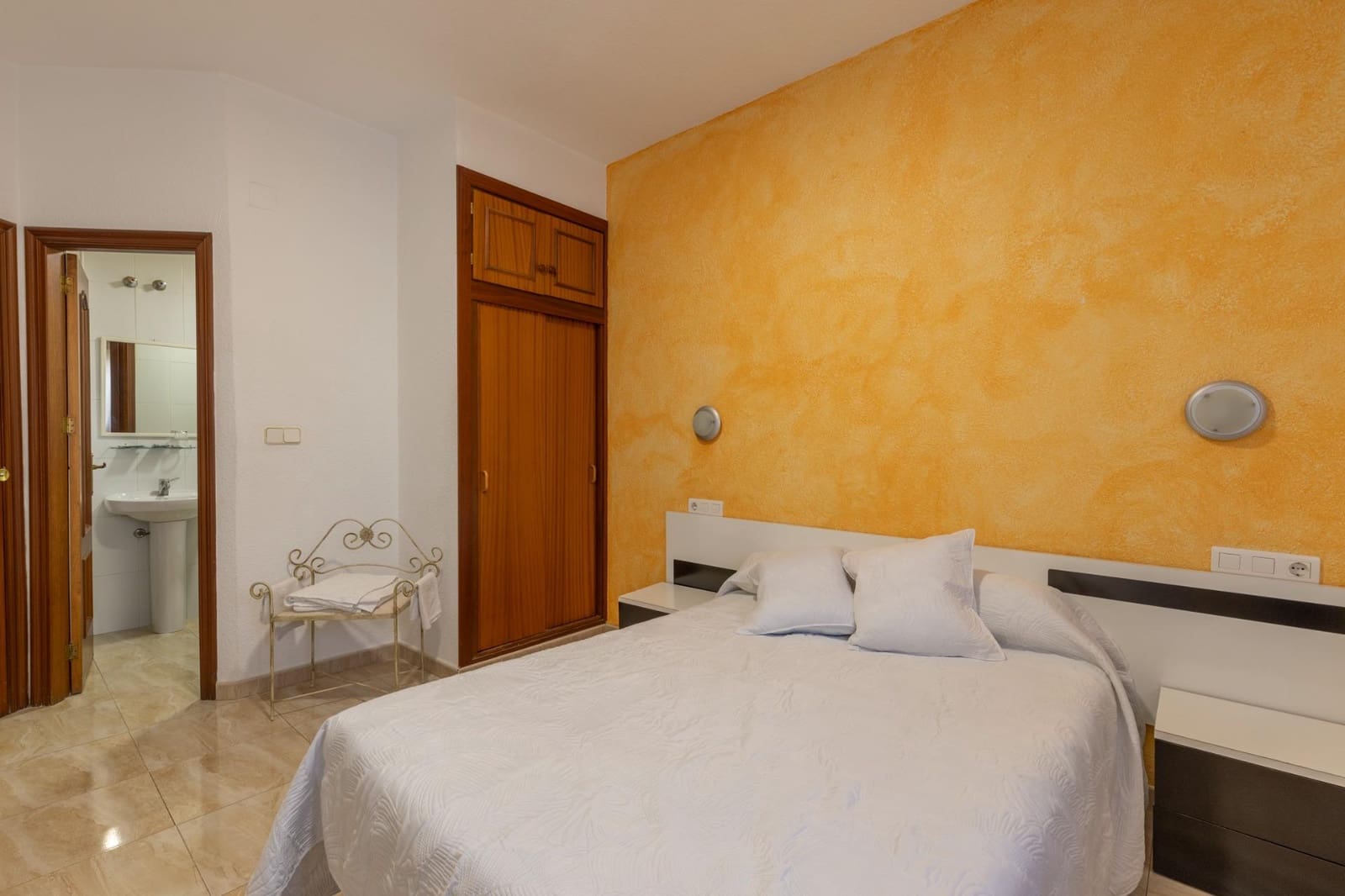 30 soverom Hotell til salgs i Motril med garasje - € 2 800 000 (Ref: 9437782)