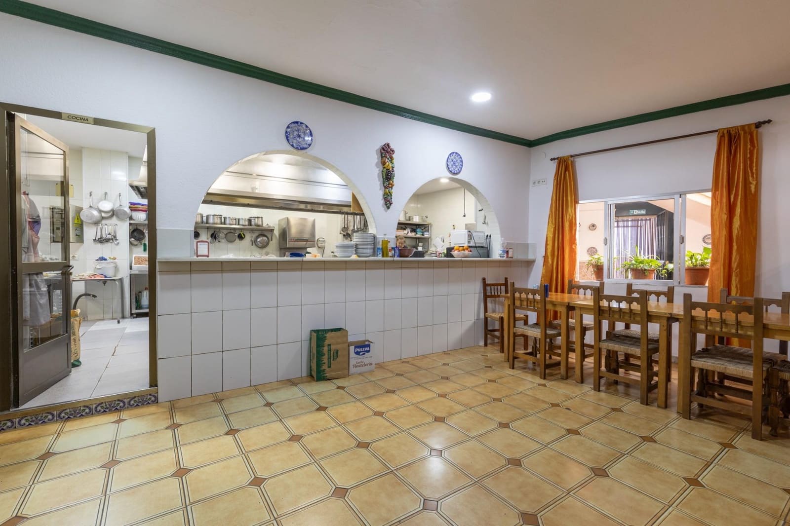 30 soverom Hotell til salgs i Motril med garasje - € 2 800 000 (Ref: 9437782)