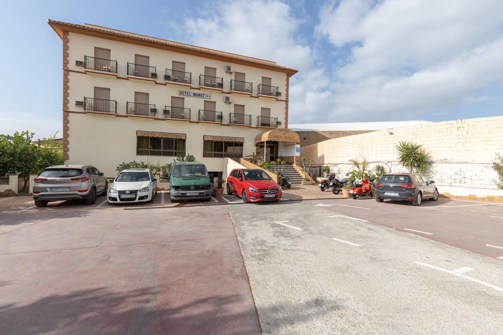 30 soverom Hotell til salgs i Motril med garasje - € 2 800 000 (Ref: 9437782)