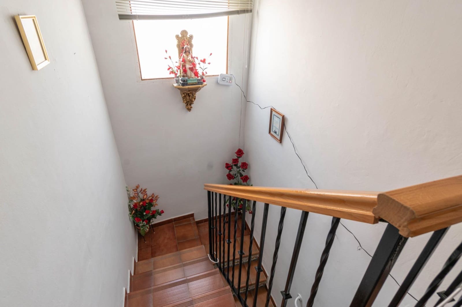 3 bedroom Townhouse for sale in Albunuelas - € 59,900 (Ref: 9437783)