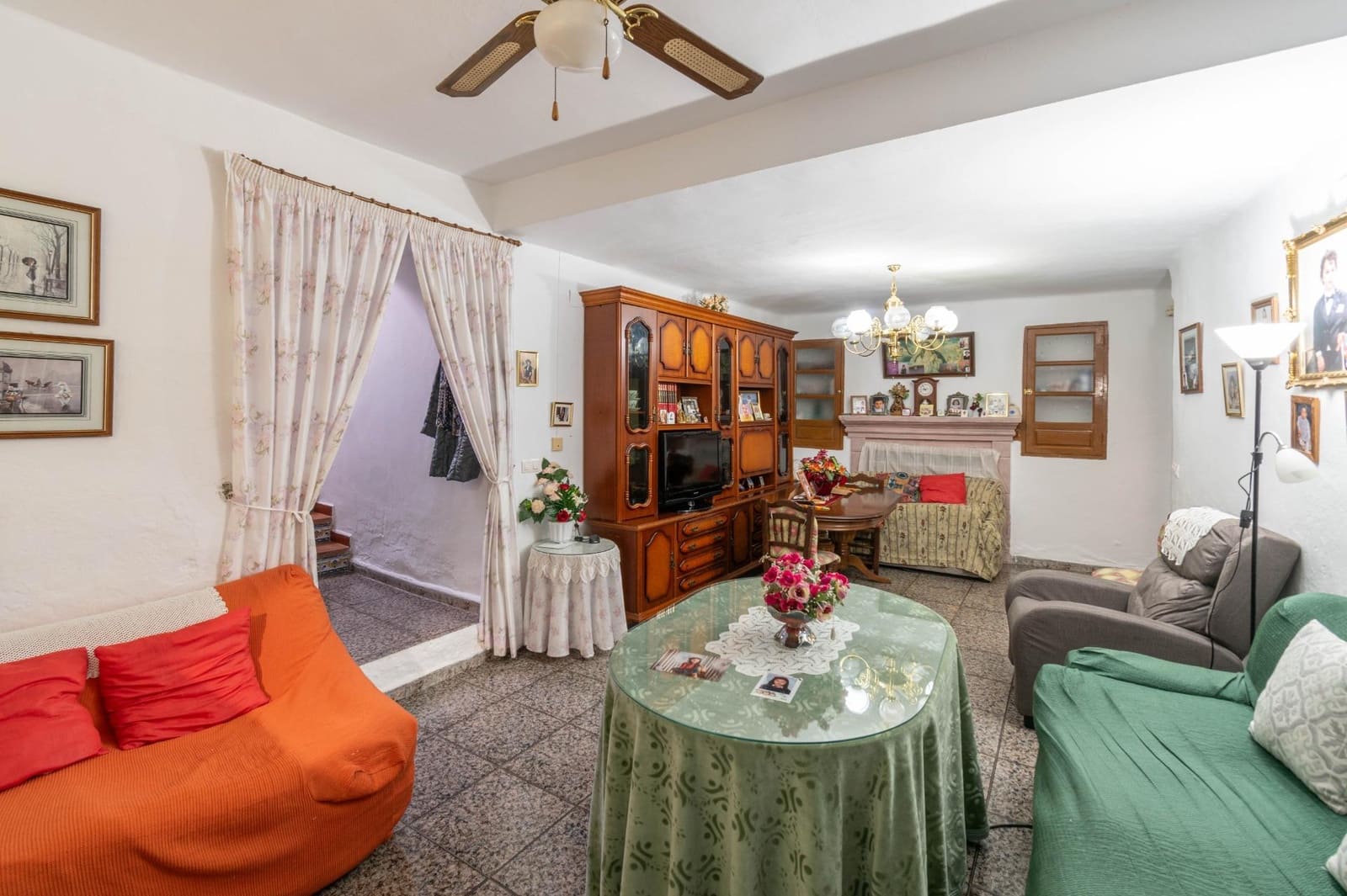 3 bedroom Townhouse for sale in Albunuelas - € 59,900 (Ref: 9437783)