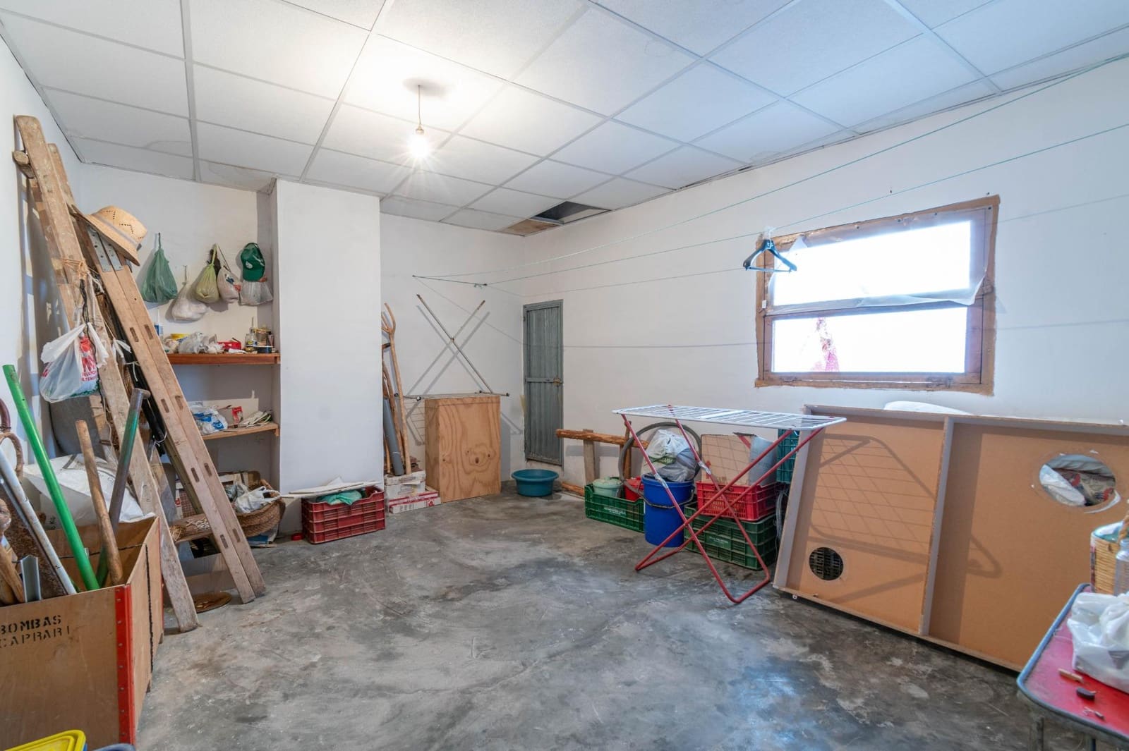 3 bedroom Townhouse for sale in Albunuelas - € 59,900 (Ref: 9437783)