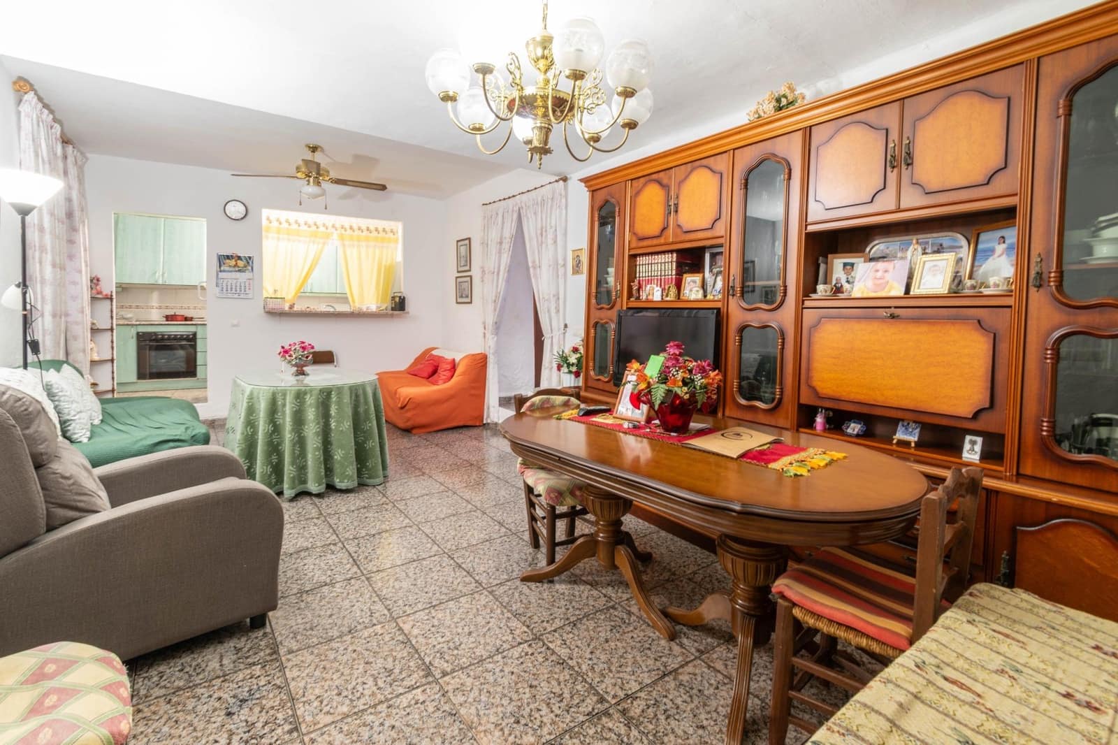 3 bedroom Townhouse for sale in Albunuelas - € 59,900 (Ref: 9437783)