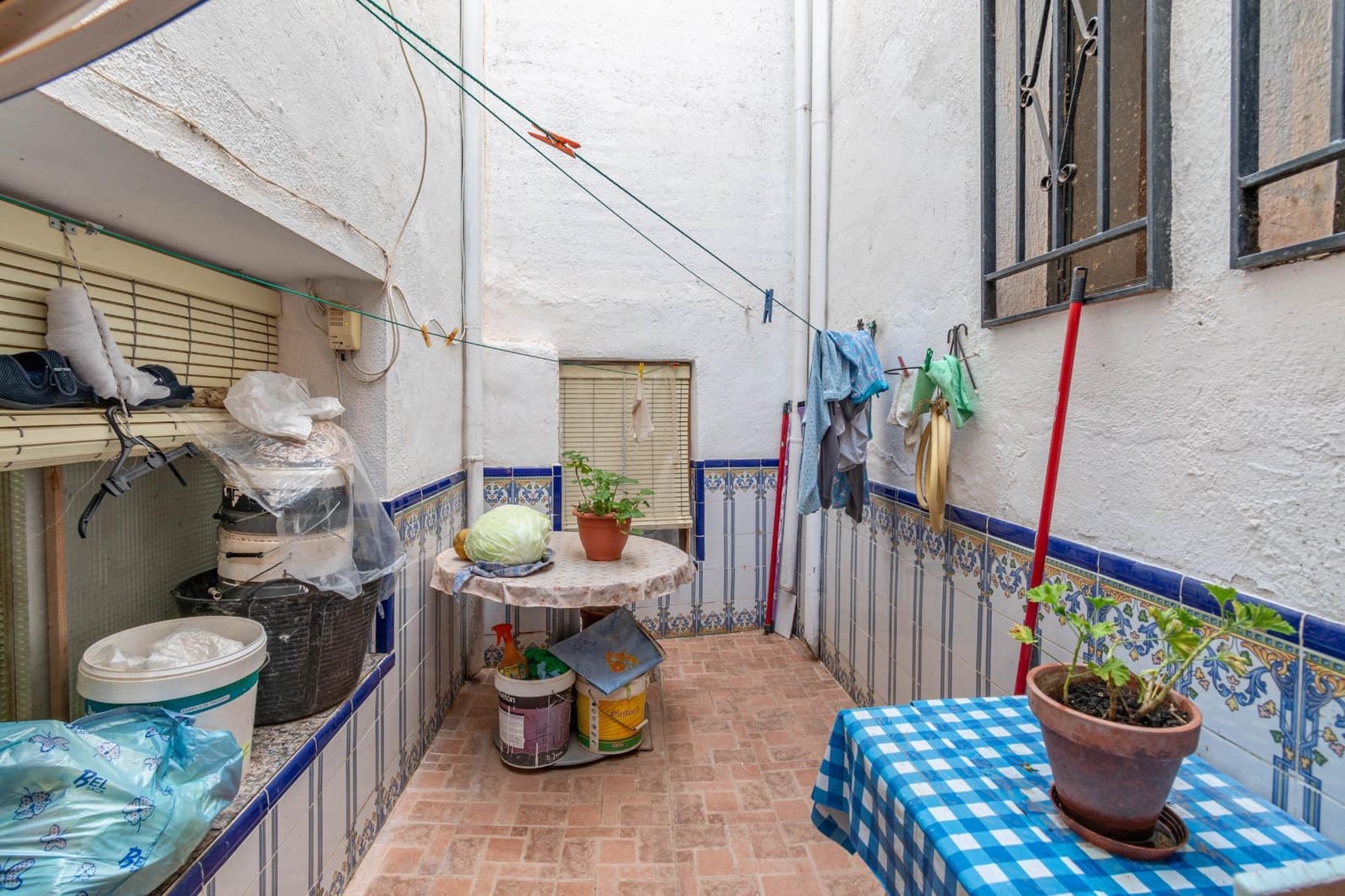 3 bedroom Townhouse for sale in Albunuelas - € 59,900 (Ref: 9437783)