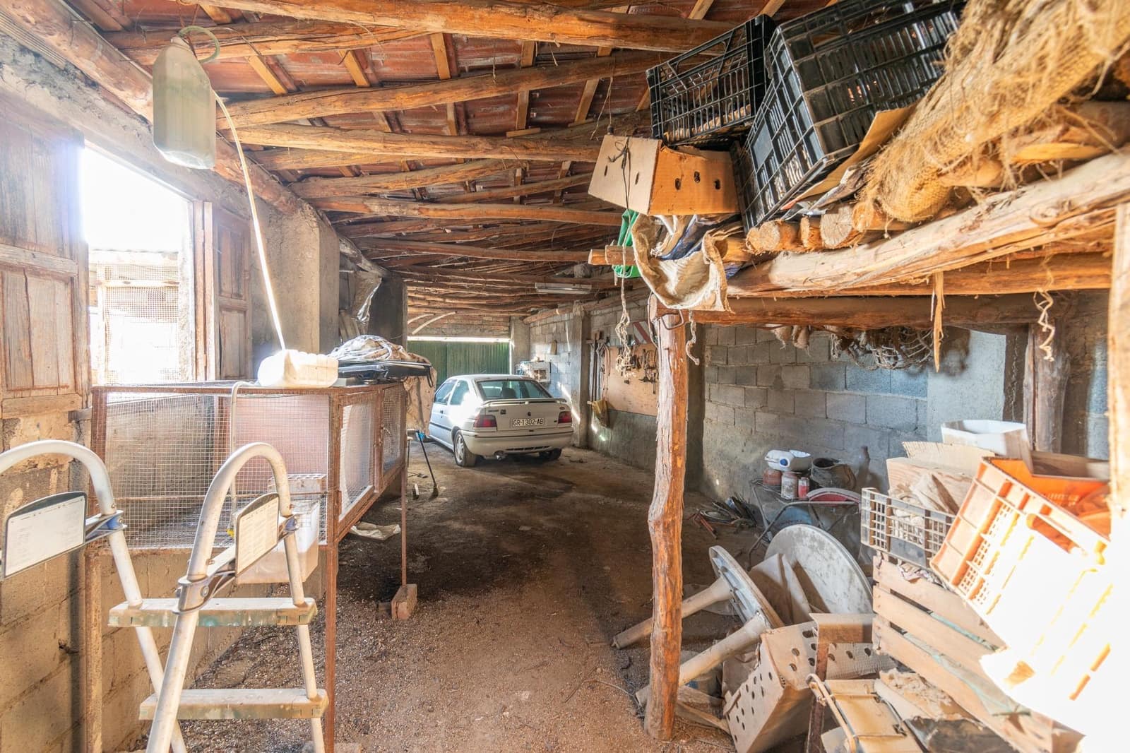 8 soveværelse Byhus til salg i Ambroz - € 290.000 (Ref: 9437785)